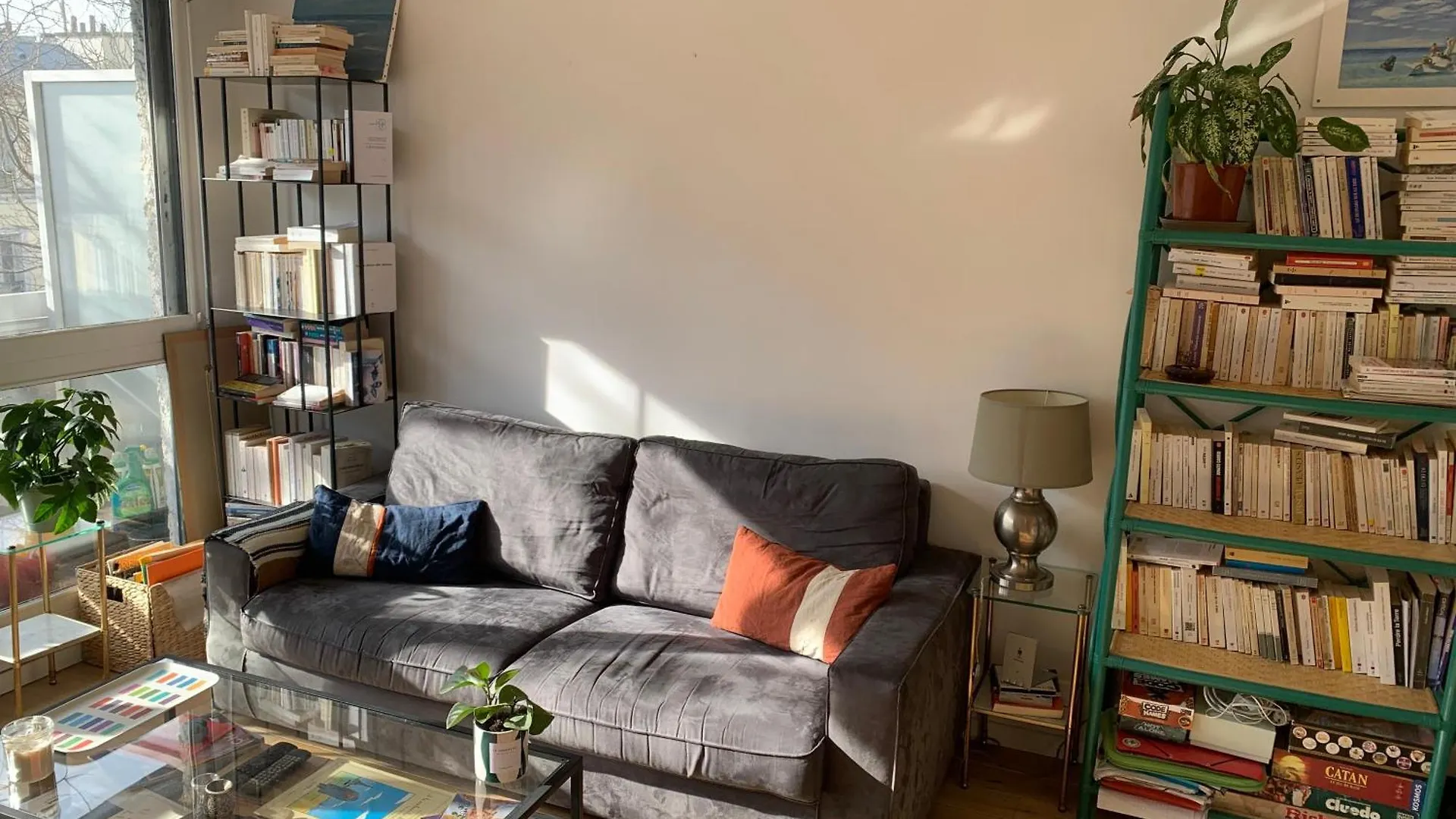 Sunny Escape In Belleville Paris